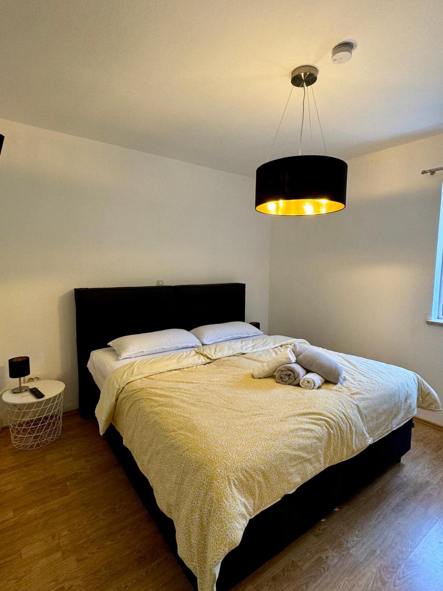 Enna Apartment A Meerblick Perfect Location メドゥリン エクステリア 写真