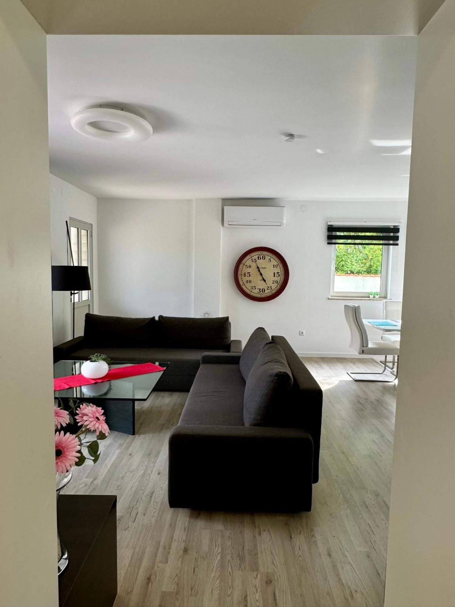 Enna Apartment A Meerblick Perfect Location メドゥリン エクステリア 写真